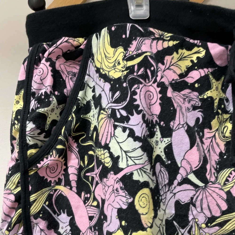 torrid Black Shorts with Pink and Yellow Seashell Print